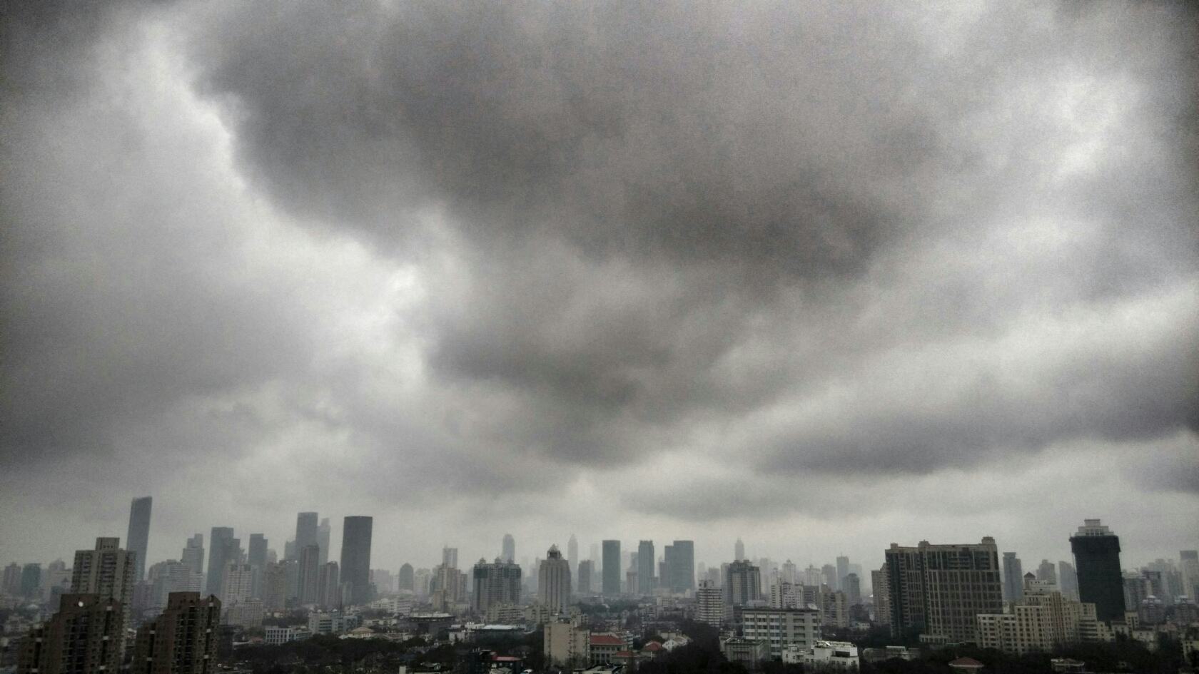 為什么出現(xiàn)霧霾天氣，霧霾治理的措施有哪些